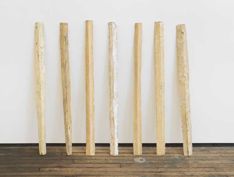 Alice Adams, Resin Corner Pieces, 1967. Polyester resin with mixed white latex paint over 4-inch (10.2 cm) long corner wire lath sections, Each 124.5 × 10.2 cm (total width variable), Zürcher Gallery, New York. Courtesy of the artist and Zürcher Gallery, New York / Paris. Photo: Adam Reich.