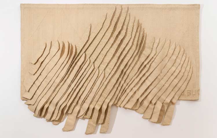 Jagoda Buić. White Reflections, 1970-75. Wool and metallic thread, 163 x 224 x 10 cm. © The Estate of the Artist.
