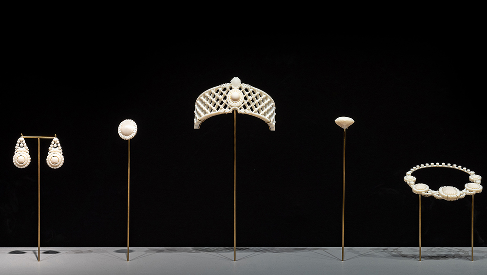 Pio Abad & Frances Wadsworth Jones. The Collection of Jane Ryan & William Saunders (detail). Twenty-four reconstructions of pieces from the Hawaii Collection, modelled from photographs taken by Christie’s. 3D printed plastic, brass and dry-transfer text, 2019. Courtesy of the artists. Photo: Chris Rohrer.