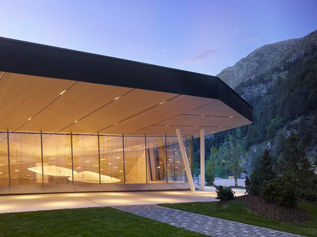 Andermatt Concert Hall. Photo © Roland Halbe.