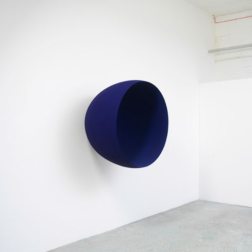 Anish Kapoor. Void, 1994. Fibreglass and pigment, 110 cm diameter. British Council Collection.