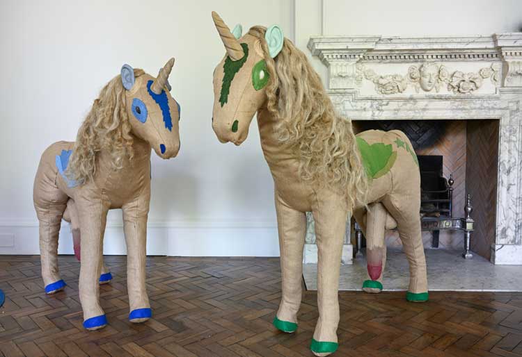 Jonathan Baldock: WYRD, installation view, Jupiter Artland, 2025. Photo: Neil Hanna.