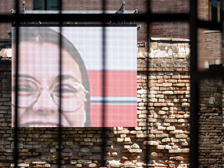 Approx. 7%. LED screen, live feed from a digital billboard in Reykjavík. Installation view, Hildigunnur Birgisdóttir: That’s a Very Large Number: A Commerzbau, Iceland Pavilion, Arsenale, Venice, April 2024. Photo: Ugo Carmeni.