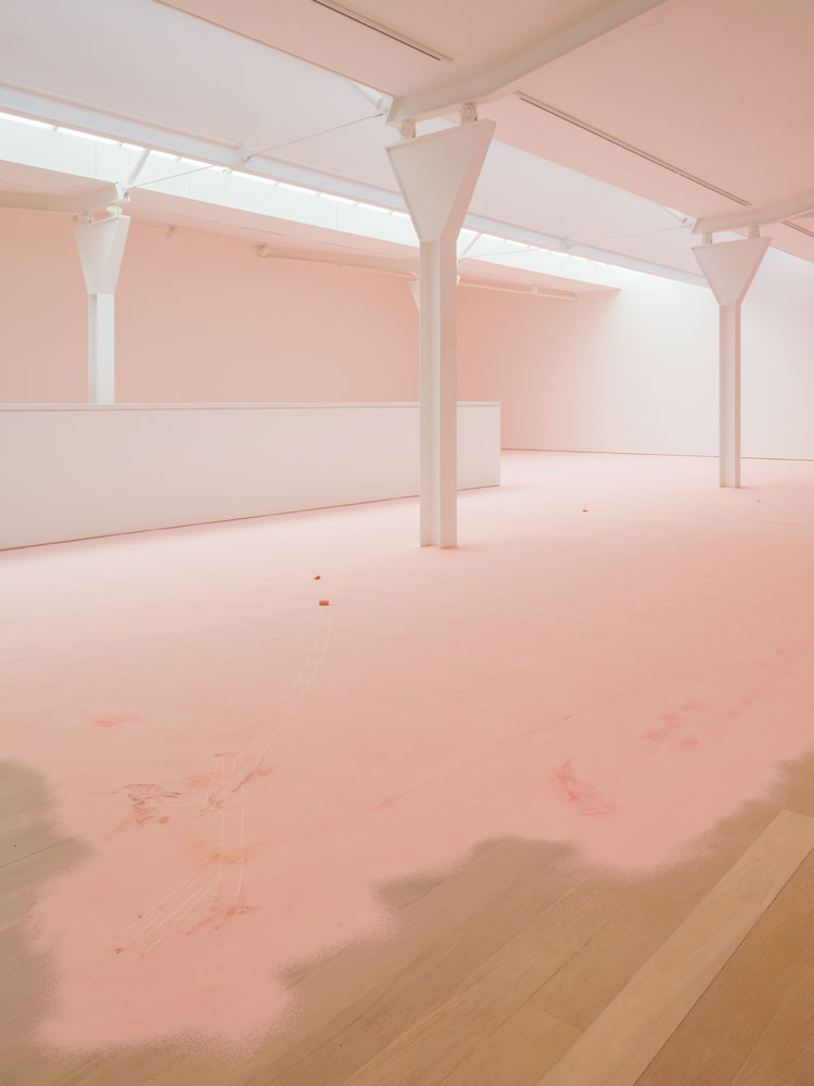 Karla Black. Punctuation is pretty popular: nobody wants to admit to much, (detail), 2008/2021. Plaster powder, powder paint, thread. Courtesy Galerie Gisela Capitain, Cologne and Modern Art, London.
Photo: Tom Nolan.