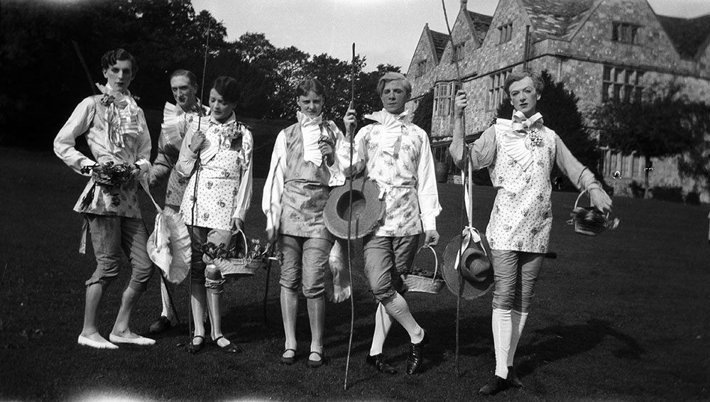 Cecil Beaton at Sandwich, early 1920s. © The Cecil Beaton Studio Archive.
