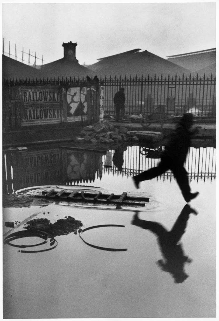 Henri Cartier-Bresson. Behind the Gare Saint- Lazare, 1932. © 2024 Fondation Henri Cartier- Bresson / Magnum Photos.