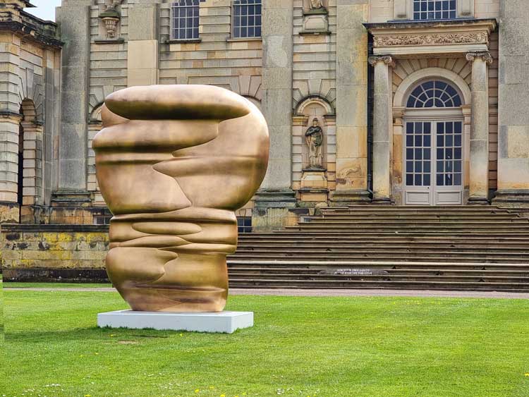 Masks, 2024. Bronze, 320 x 253 x 125 cm. Tony Cragg at Castle Howard. Photo: Juliet Rix.