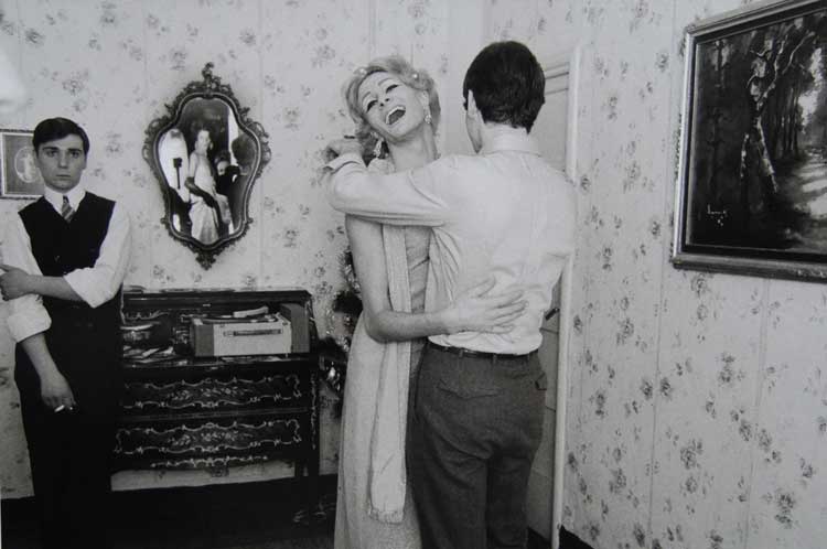 Lisetta Carmi, I travestiti, Genoa, 1965. © Martini & Ronchetti. Courtesy Archivio Lisetta Carmi.