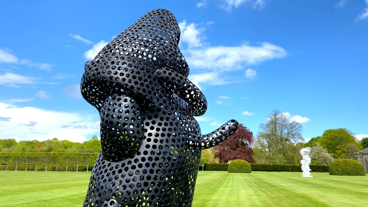 Tony Cragg, Ferryman, 2001. Bronze, 385 x 190 x 120 cm. Installation view, Houghton Hall, Norfolk, 2021. Photo: Martin Kennedy.