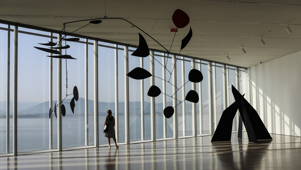 Calder Stories, installation view, Centro Botín. Photo: Belén de Benito.