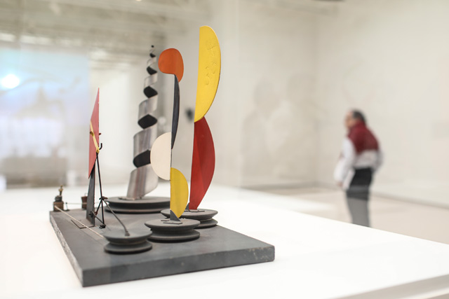Calder Stories, installation view, Centro Botín. Photo: Belén de Benito.