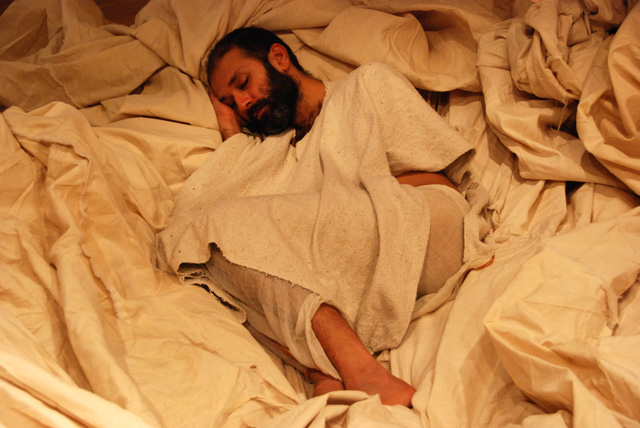 Nikhil Chopra. Coal on Cotton, 2013. Commissioned by Manchester International Festival and the Whitworth Gallery, Manchester. Costume Design Sabine Pfisterer. Photograph: Sabine Pfisterer. Image courtesy the artist.