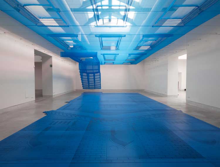 Do Ho Suh. Blueprint, 2010. Polyester fabric, stainless steel tubes, laminate panel, approximately: 1330 x 635 x 337cm. © Do Ho Suh and Suh Architects. Courtesy of the artist; Lehmann Maupin, New York and Seoul; Victoria Miro, London/Venice. Installation view at Venice Biennale 2010, 12th International Architecture Exhibition and Leeum Museum of Art, 2012. Photo at Leeum Museum of Art by Kim Hyun Soo.