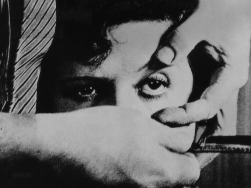 Salvador Dalí. Un Chien Andalou, 1929. Contemporary Films. Film, running time: 16 mins ã Salvador Dalí. Fundació Gala-Salvador Dali, DACS, 2007