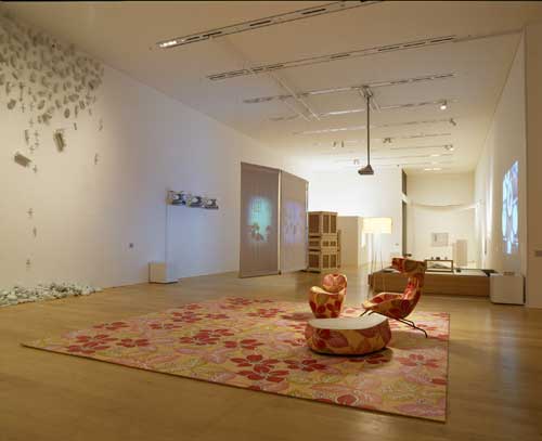 Installation view: The Elegance of Silence: Contemporary Art From
East Asia (Gallery 4). Photo: Kioku Keizo. Photo courtesy: Mori Art
Museum
