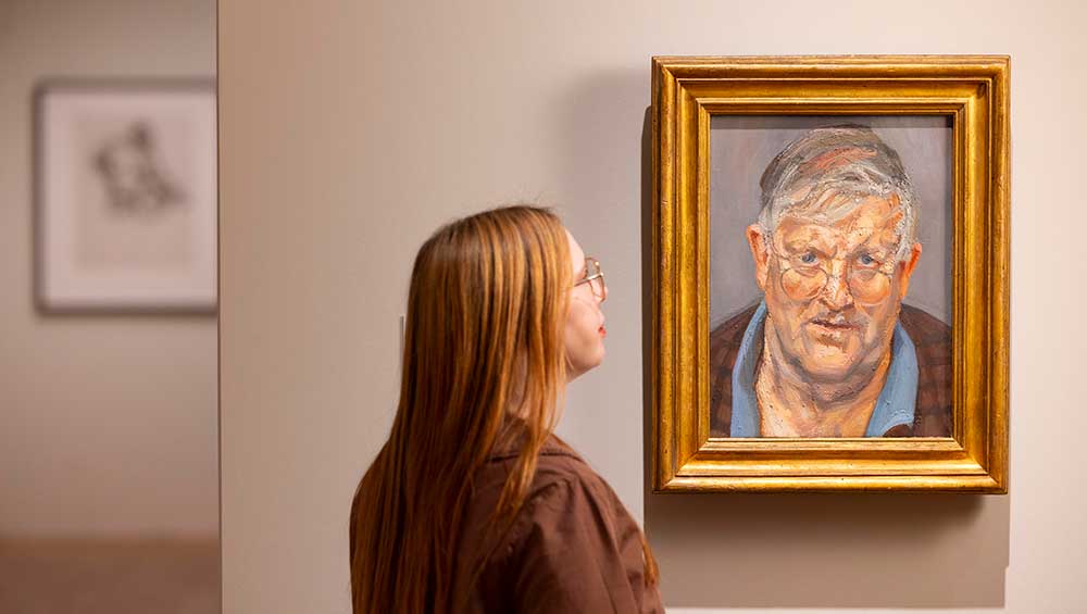 Installation view, Lucian Freud: Drawing into Painting, National Portrait Gallery, London. David Hockney, 2002, Lucian Freud, Oil on canvas © The Lucian Freud Archive. All Rights Reserved 2026 / Bridgeman Images, Lent by a private collection. Photo copyright © David Parry.