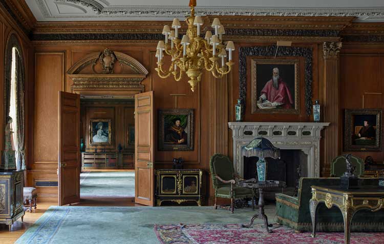 Living Hall, The Frick Collection, New York. Photo: Miguel Flores-Vianna.