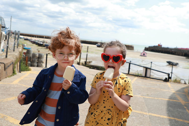 Emeka Ogboh, Ode to the Channel. Folkestone Triennial, 2025. Photo: Veronica Simpson.