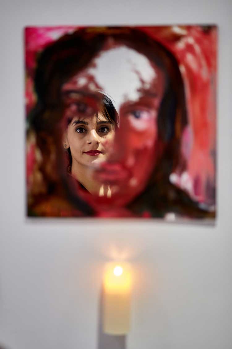 Saba Farhoudnia and Reyhaneh Ameri. Photo: Arash Adibi.