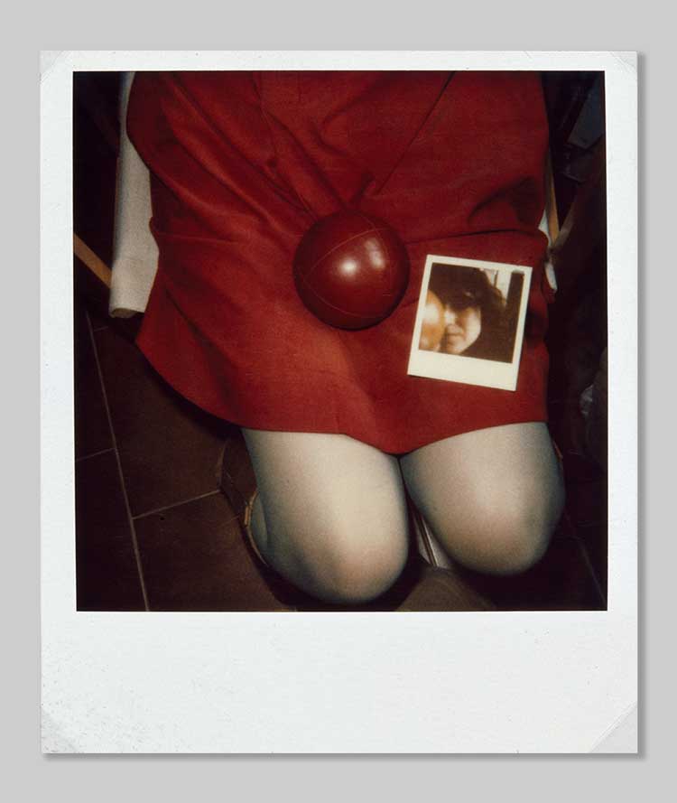 Luigi Ghirri, Formigine (Mo), 1983, Serie. Polaroid, 8 x 8 cm. © Courtesy Heirs of Luigi Ghirri.