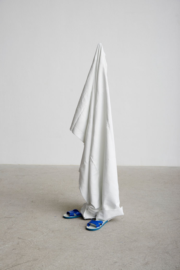 Erwin Wurm, Yikes (Substitutes), 2024. Courtesy of the Artist and König Galerie © 2025, ProLitteris, Zurich Photo: Markus Gradwohl.