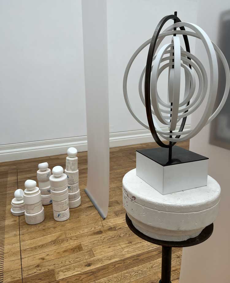 Noémie Goudal. Right: Les Enfers de Dante (Dante’s Hells), 2023. Corian, steel and wood. Left: Le Monde Aleatoire d’Aristote (Aristotle’s Random World), 2023. Porcelain. Courtesy of Edel Assanti and the Artist. Photo: Veronica Simpson.