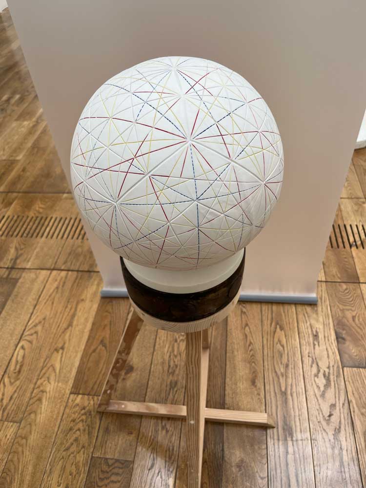 Noémie Goudal. Le Réseau Pentagonal d’Elie De Beaumont (The Pentagonal Network of Elie De Beaumont), 2023. Porcelain. Courtesy of Edel Assanti and the Artist. Photo: Veronica Simpson.