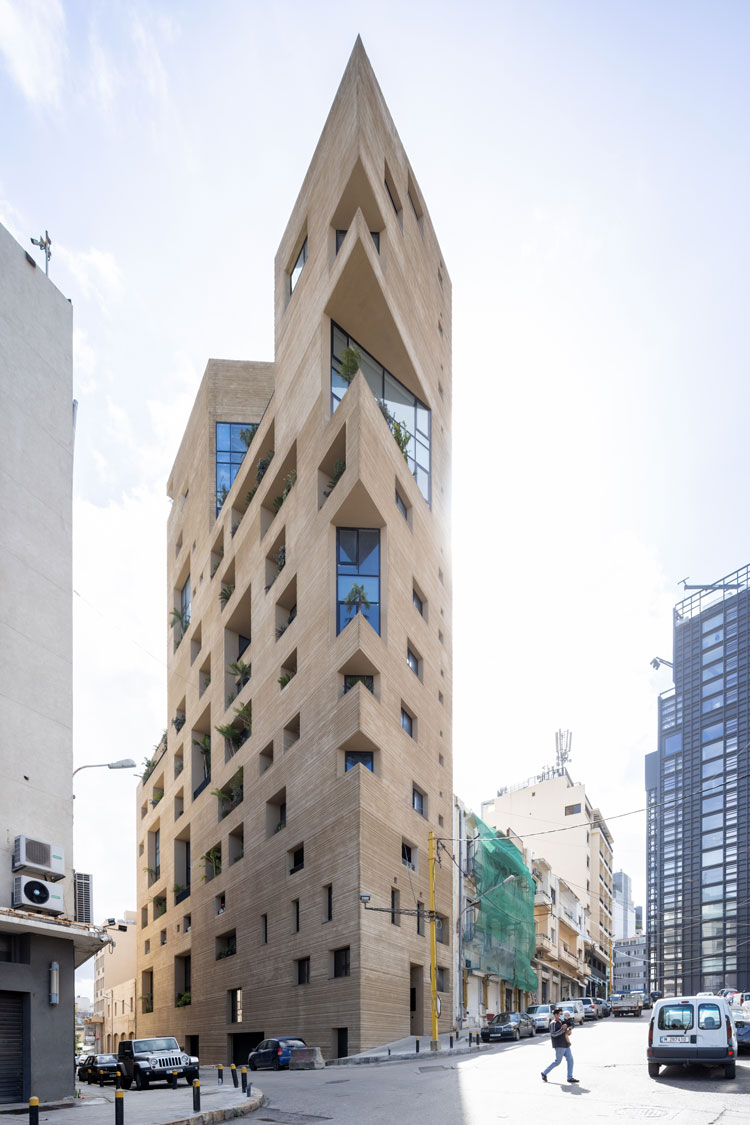 Lina Ghotmeh, Stone Garden apartment block, Beirut, 2011-20. Photo: © Iwan Baan.