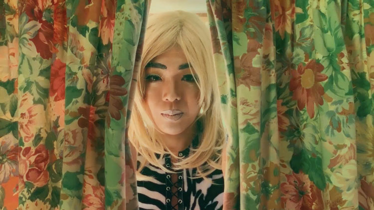 Still from Give us a meow, 2019, HD video by Ben Toms and Urara Tsuchiya, 9 mins 3 secs.