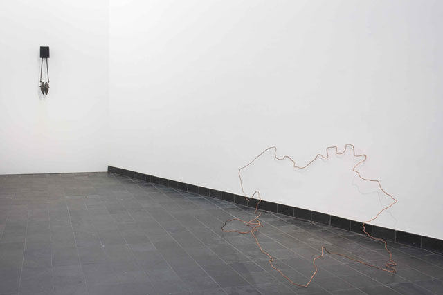 Shilpa Gupta. Map Tracing#2-BE, 2017. Copper pipe, 74 x 250 x 135 cm (30 x 98 x 53 in).