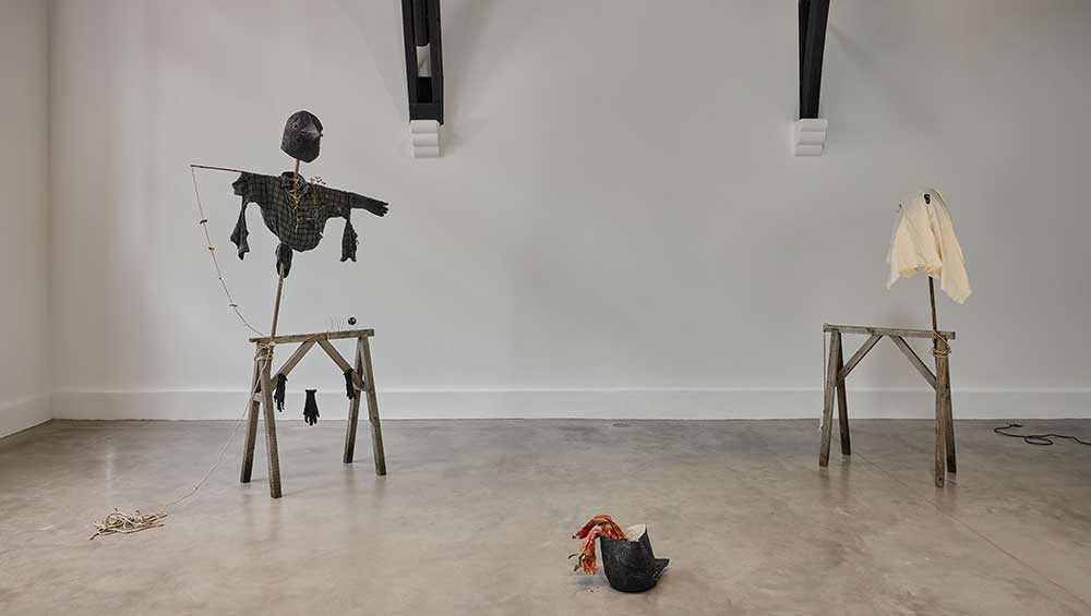 Caspar Heinemann, Sod All, 2025. Installation view at Studio Voltaire. Images courtesy of the artist, Cabinet Gallery, and Studio Voltaire. Photo: Sarah Rainer.