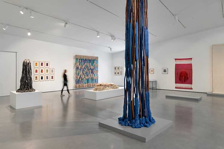 Sheila Hicks: Off Grid. Installation view, The Hepworth Wakefield,
7 April – 25 September 2022. Photo: Tom Bird / Courtesy The Hepworth Wakefield.