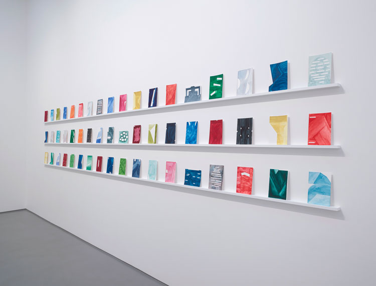 Installation view, Robert Holyhead, Galerie Max Hetzler, Paris, 2016. Photo: def_image. Courtesy of the artist and Galerie Max Hetz-ler, Berlin | Paris | London.