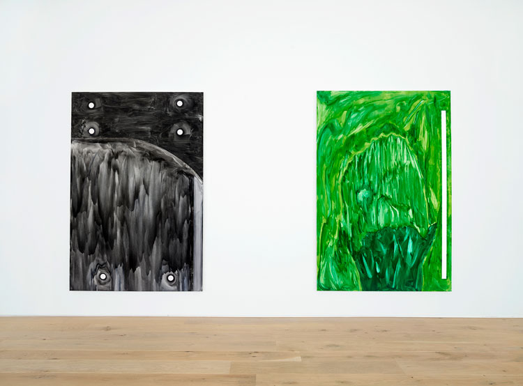 Robert Holyhead, No movement, no colour, Galerie Max Hetzler, London, 2019. Photo: Andrew Smart, AC Cooper Ltd. Courtesy of the artist and Galerie Max Hetzler, Berlin | Paris | London.