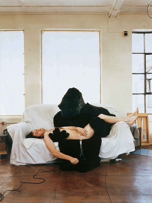 Angus Fairhurst.
Pieta 1996.
C-print in frame
261.6 x 195.6
cm
Murderme Ltd, London. Courtesy of Sadie Coles HQ, London
© 2006
Angus Fairhurst
. Photograph: Prudence Cuming Associates