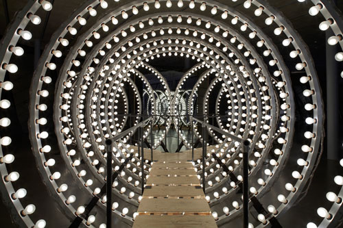 Carsten Höller.
Y, 2003.
Photograph: Jen Fong Photography / TBA21
© Carsten Höller / Bildrecht Wien 2014.