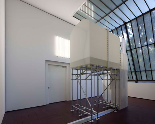 Carsten Höller.
Hoher Psychotank (High Psycho Tank), 2014.
Photograph: Attilio Maranzano
© Carsten Höller / Bildrecht Wien 2014.