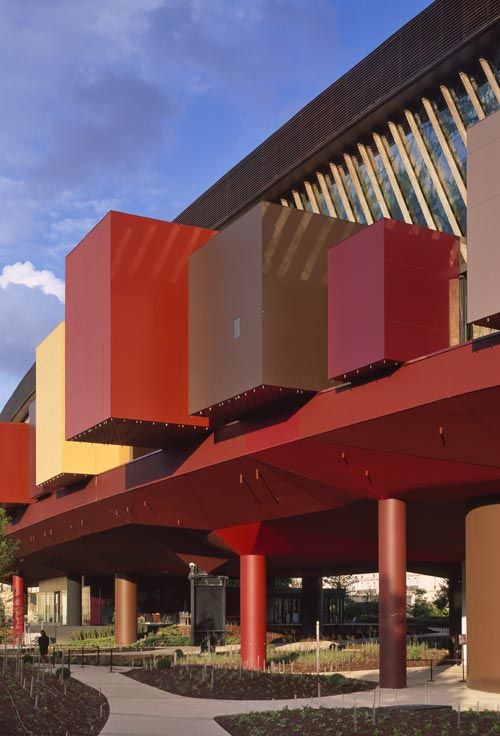 Musée du quai Branly, Paris, Frankrig
AJN; Ateliers Jean Nouvel. Exterior view. Photo: Roland Halbe
© Roland Halbe