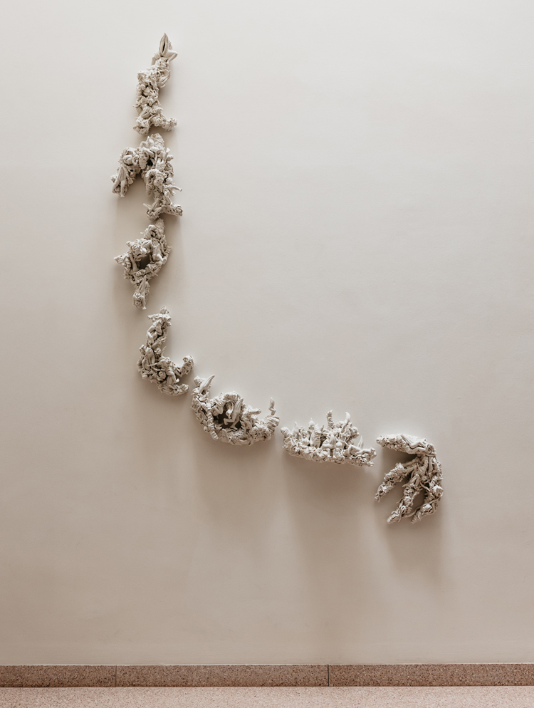 Rachel Kneebone, But For Now I Am Alive, 2006. Porcelain, in several parts. Courtesy of The David and Indrė Roberts Collection and the artist. Photo: Chip Creative.