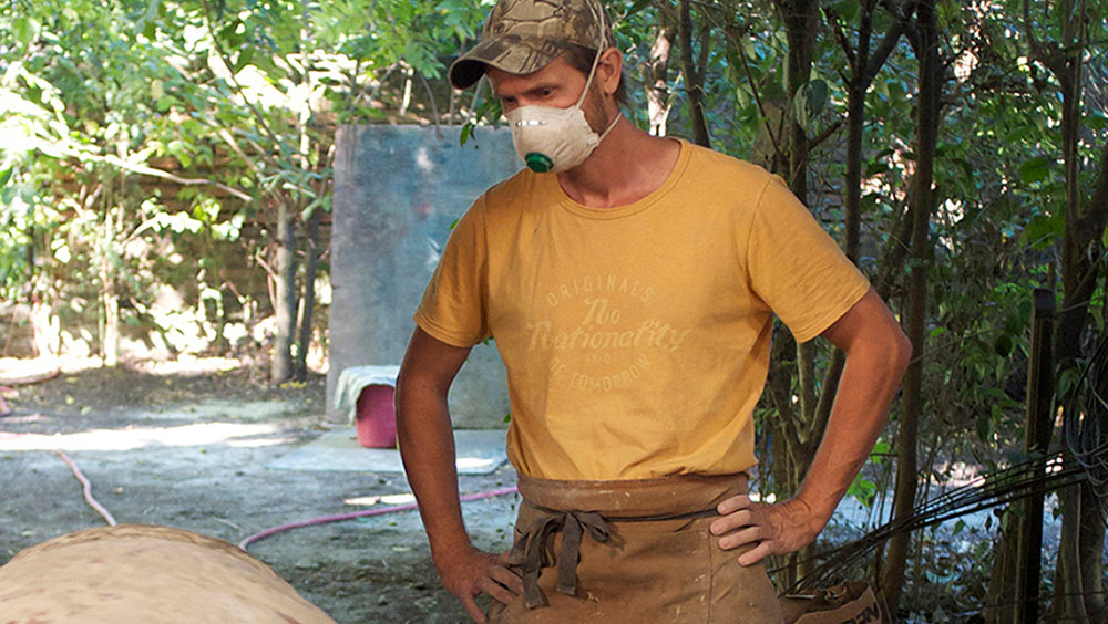 Adam Jeppesen in his studio, Villa Ruiz, Argentina. Photo: Charlotte Haslund.