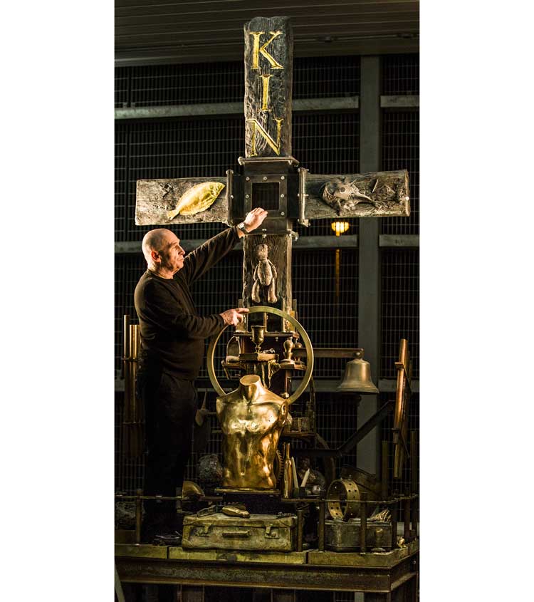 Andrew Kinghorn, Wayside Cross for a Warzone, Bronze, steel, 5 x 1.75 x 1.5m. Photo: James Glossop.