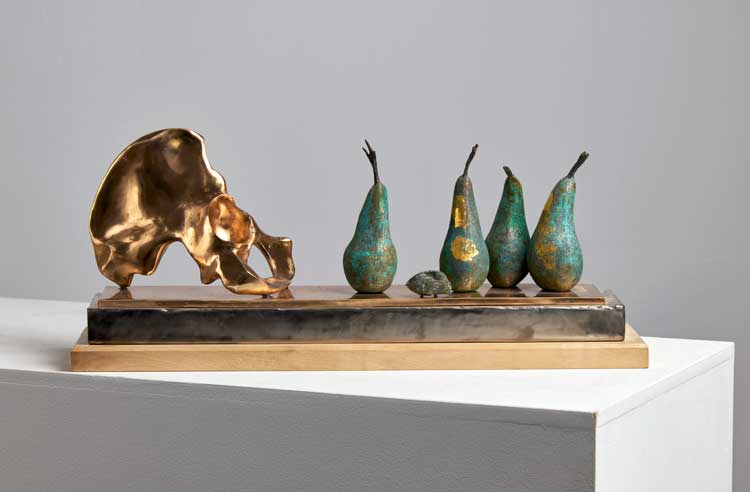 Andrew Kinghorn, Shrine. Bronze and stainless steel, 24 x 43 x 22 cm. Photo: John McKenzie.