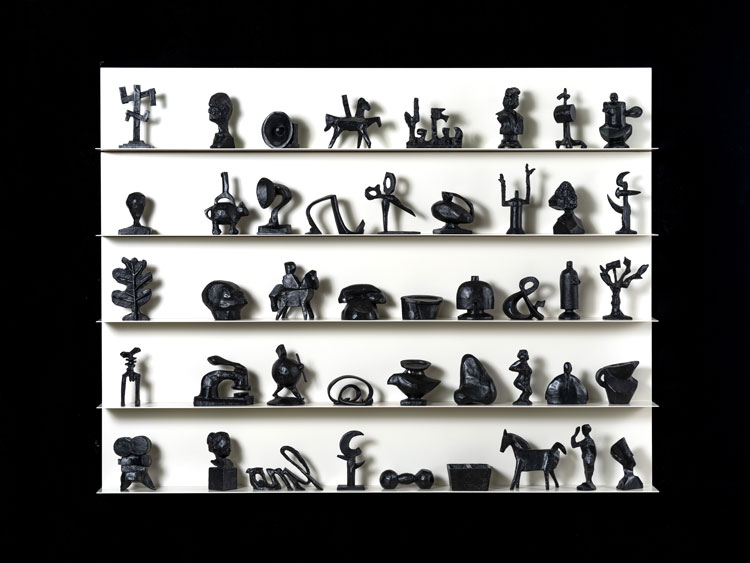 William Kentridge, Lexicon, 2017. © William Kentridge. Courtesy Kentridge Studio, Goodman Gallery, Galleria Lia Rumma and Hauser & Wirth. Photo © Jonty Wilde, courtesy Yorkshire Sculpture Park.