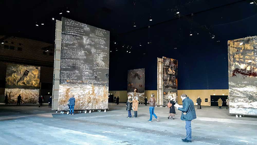 Anselm Kiefer: Pour Paul Celan, Grand Palais Éphémère, Paris. Photo: Ana Beatriz Duarte.
