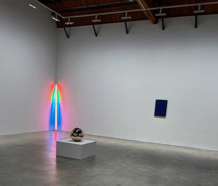 Dan Flavin, installation view, David Zwirner: 30 Years, Los Angeles. Photo: Jill Spalding.
