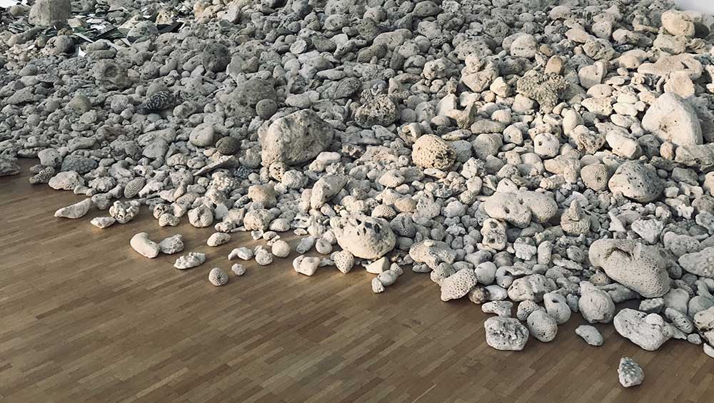Jaeeun Choi, White Death, 2023. Installation view, La Vita Nouva, Ginza Maison Hermès, Japan, 13 October 2023 – 24 January 2024.