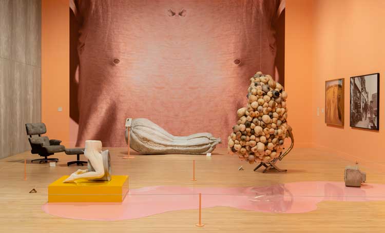 Sarah Lucas, Happy Gas, installation view, Tate Britain, 2023. © Sarah Lucas. Photo © Tate (Lucy Green).