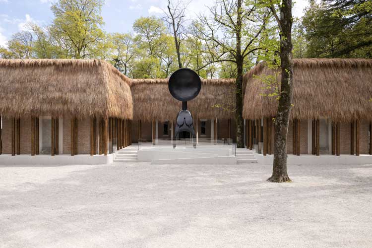 Installation view, Simone Leigh: Sovereignty, US Pavilion, 59th International Art Exhibition, La Biennale di Venezia, 2022.
Courtesy the artist and Matthew Marks Gallery. Photo: Timothy Schenck. © Simone Leigh.