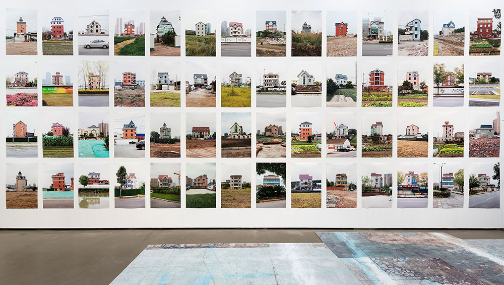 Li Qing, East of Eden, installation view, Galerie Eigen + Art, Berlin, 2020.
