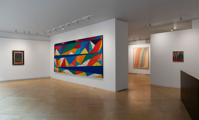 Installation view, Light in Motion: Balla, Dorazio, Zappettini. Courtesy Mazzoleni.